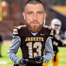 Barstool Baldwin Wallace🐝