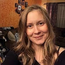 Amanda Karcz's Instagram, Twitter & Facebook