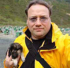 the dragon of the month club: Reading, Iain: 9781505633665: Amazon.com:  Books