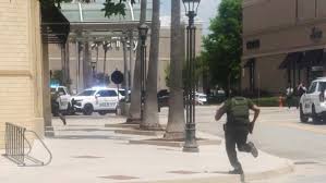 Shooting at Mall of Louisiana in Baton Rouge leaves 1 dead, 5 injured
