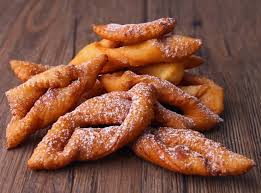 Bugnes Lyonnaises Ingredients Pour Une 15aine De Bugnes 125g De Farine 25g De Sucre 1 Gros Oeuf 1 4 De Paq Recette Bugnes Lyonnaises Bugnes Bugnes Lyonnaises