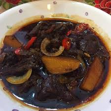 Resepi yang saya nak kongsikan hari ni adalah resepi yang berasaskan daging iaitu daging masak hitam. Ayam Kicap Cina