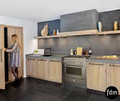 white wash oud balk eiken op maat gemaakte keuken graniet aanrechtblad en rvs fornuis keuken ontwerp gerenoveerde keuken moderne keukens