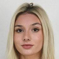 Lina Jubaedah - Bio, Family | Famous Birthdays