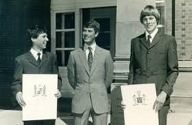 Prince edward was born on 10 march, 1964 at buckingham palace. 9qjdtvdpaw7cgm