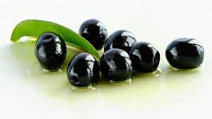 A questo punto, a seconda della quantità di olive che si possiede, si andrà a preparare la salamoia vera e propria. Come Conservare Le Olive Nere Ricette Di Checucino It