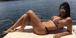 Muchos de los internautas se han bella cada día más, wow, qué cambio, ahora luce más bella que nunca, un cambio. Asi Era Andreina Fiallo Ex De Guarin Antes De Pasar Por El Quirofano Canal 1