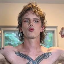 Kris Purcell (@Kristoefur)