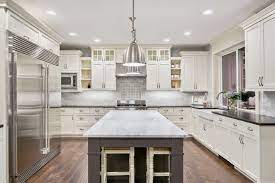 The cost to redo floors in a 1,000 square foot area runs from $7,000 to $28,500.this includes the cost to tear out and dispose of old flooring, install a new subfloor and baseboards, purchase new materials and install a new covering. Bristol Design Group Chicago Illinois Proview