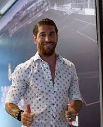 Después de unos meses jodidos y una temporada atípica y distinta a lo que he vivido en toda mi carrera, también se une la eurocopa. 870 Sergio Ramos Ideen Fussball Sergio Ramos Sergio Ramos Frisur