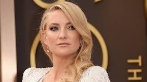 In 1998, she appeared in the independent film desert blue. So Sieht Kate Hudson Jetzt Nicht Mehr Aus Gq Germany