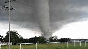 Der tornado beschädigte in pforzheim etwa 1.750 häuser. Schweres Unwetter Uber Nordrhein Westfalen War Es Ein Tornado Panorama Stuttgarter Nachrichten