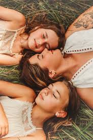 Hi my name is Jeffrey, I am a photographer and videographer. Im originally  from Hawaii, moved here to Cincinnati/NKY area. Just wanted to introduce  myself