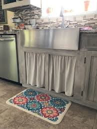 How To Make An Easy Drop Cloth Curtain For My Cabinet Under The Sink Diy Shabby Chic Kitchen Chic Kitchen Drop Cloth Curtains