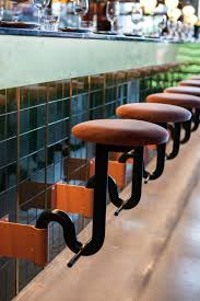 Epingle Par Julie Delahaye Sur F F E Seating Bar Interieur Comptoir Restaurant Brasserie