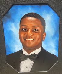 2023 GRADUATE SUNDAY JUNE 11, 2023 10:00 am Worship Experience