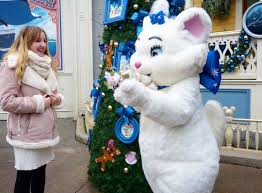 669 Mentions J Aime 13 Commentaires Pixietubeuse Youtubeuse Disney Pixietubeuse Sur Instagram Le Bonheur D Aller A Disneyland Paris Disney Disneyland