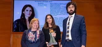 Rebeca minguela ретвитнул(а) cabify españa. La Cuellarana Rebeca Minguela Recibe El Vii Premio Liderazgo Joven De La Fundacion Rafael Del Pino Escuellar