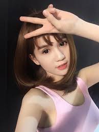 Ngọc trinh khoe ảnh đang tập tành nấu ăn nhưng cũng không quên khoe vòng eo siêu nhỏ. Khong Ngá» Ä'á»•i Kiá»ƒu Toc Ngáº¯n Ngá»c Trinh Quáº©y TÆ°ng Cá»¡ Nay