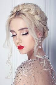 Your best eyeshadow colors will be varying shades of blue, violet, pink, and light brown. Bride Makeup Ideas Wedding Makeup For Brown Eyes Blue Eyes Wedding Makeup For Blonde Hair Bridal Makeup For Blondes Wedding Makeup Looks Bride Makeup Blonde
