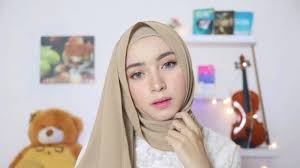 Maybe you would like to learn more about one of these? Model Jilbab Pasmina Berikut Video Tutorial Hijab Niasisca Agustia Wardani Simple Dan Mudah Tribun Jambi