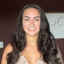 Julia Maher's Instagram, Twitter & Facebook