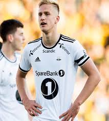 Erik botheim (born 10 january 2000) is a norwegian footballer who plays as a striker for rosenborg. Erik Botheim Yscoutcenter