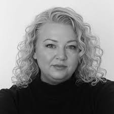 Look at these waves 🌊 I'm really loving AG Care Mousse Gel. It's great for  defining fine, wavy hair without weighing it down but giving it enough hold  to have your waves