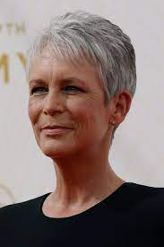 Passe 60 ans les cheveux ont tendance a saffiner et a manquer de volume. Epingle Sur Cheveux