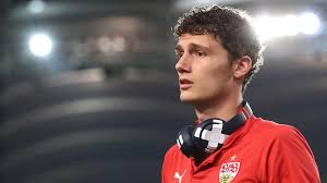 Find the perfect benjamin pavard stock photos and editorial news pictures from getty images. Benjamin Pavard Glaubt An Chance Bei Bayern Einer Der Besten Buli Verteidiger Goal Com