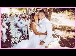 Dagi bee is a famous german youtuber and actor. Du Ich Wir Unsere Traumhochzeit Dagi Bee Youtube