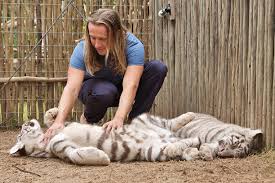 How To Become A Zookeeper In Australia Careers In Animal Care Career Faqs