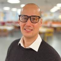 300+ "Vasquez" profiles