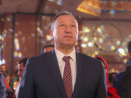أكد فراس الخطيب، القائد السابق للمنتخب السوري، أهمية احتراف اللاعبين في دوريات وقال الخطيب عبر. Ù…Ø­Ù…ÙˆØ¯ Ø§Ù„Ø®Ø·ÙŠØ¨ Ø£Ø³Ø·ÙˆØ±Ø© Ø§Ù„ÙƒØ±Ø© Ø§Ù„Ù…ØµØ±ÙŠØ©