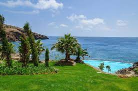 Rodinná rekreace s dětmi a dotované zájezdy pro seniory. Madeira Dovolena 2021 Ck Fischer