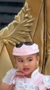 O casal Matheus e Ana Júlia roubou a cena no São Paulo Fashion Week neste  fim de semana! Os dois chegaram juntinhos, esbanjando estilo e sintonia, e  logo chamaram atenção dos fotógrafos