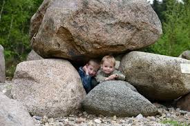 Steine im garten und ziegelfassade. Garten Der Steine Samtgemeinde Harsefeld