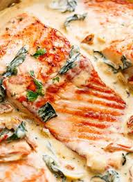 Der spinat, der zum reis kommt erscheint erstmal wahnsinnig viel. Dieses Leckere Rezept Fur Lachs Bringt Einen Hauch Italien Auf Ihren Tisch