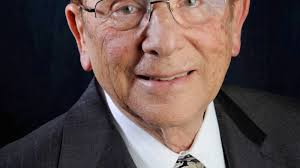 Alfred E. Mann, businessman and philanthropist, dies at 90