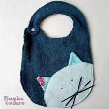 There are 371 bavoir bebe original for sale on etsy, and they cost $12.38 on average. Bavoir Chat Original En Eponge Avec Bouton Pression Mode Bebe Par Pioupiou Couture Bavoirs Couture Pour Bebe Patron Bavoir