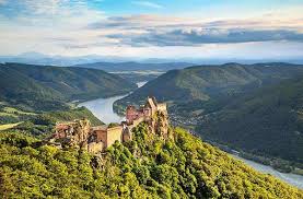 Some of austria's lockdown rules have been relaxed. Austria Vs Germany 10 5 The Ultimate Country Comparison Actilingua Academy