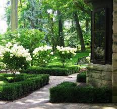 Green White Boxwood Garden Garden Planning Garden Design