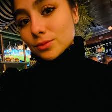 Cecilia Urbina's Instagram, Twitter & Facebook