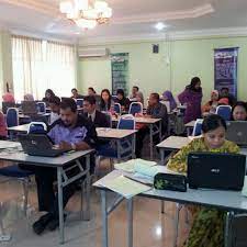Mesyuarat diadakan di pusat kegiatan guru kuching dan mesyuarat dipengerusikan oleh timbalan ppd sektor pembangunan bakat murid, en. Pusat Kegiatan Guru Pkg Ppd Subis Bekenu Sarawak