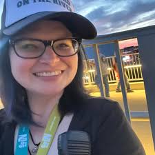 Where to find a hamburger with vegan cheese in Louisville?