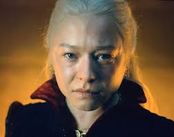 Tara Loadman (@lynn_skii)