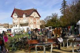 Antiquité brocante à l'isle sur la sorgue (84) : L Isle Sur La Sorgue Venise Du Comtat Foires A La Brocante Photos Horizon Provence