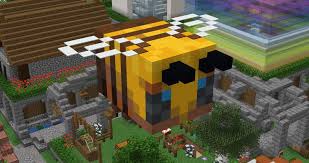 Here are a few of the coolest. Giant Bee I Build On A Server Schematic In Comment Minecraft In 2021 Minecraft Architecture Minecraft Designs Minecraft Creations