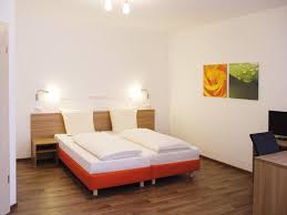 This hotel has 6 meeting rooms available for events. Hotel Gasthof Lowen Ulm Informationen Und Buchungen Online Viamichelin