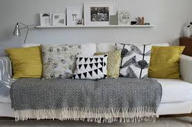 Trouvez Le Meilleur Plaid Pour Canape En 44 Photos Jete De Canape Decoration Interieure Deco Canape Gris